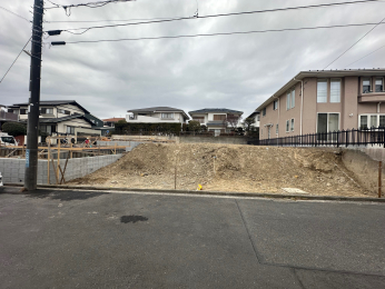 ���n�y�n�ʐ^ �������{�݂⋳��{�݂��k�������ɑ����܂��B